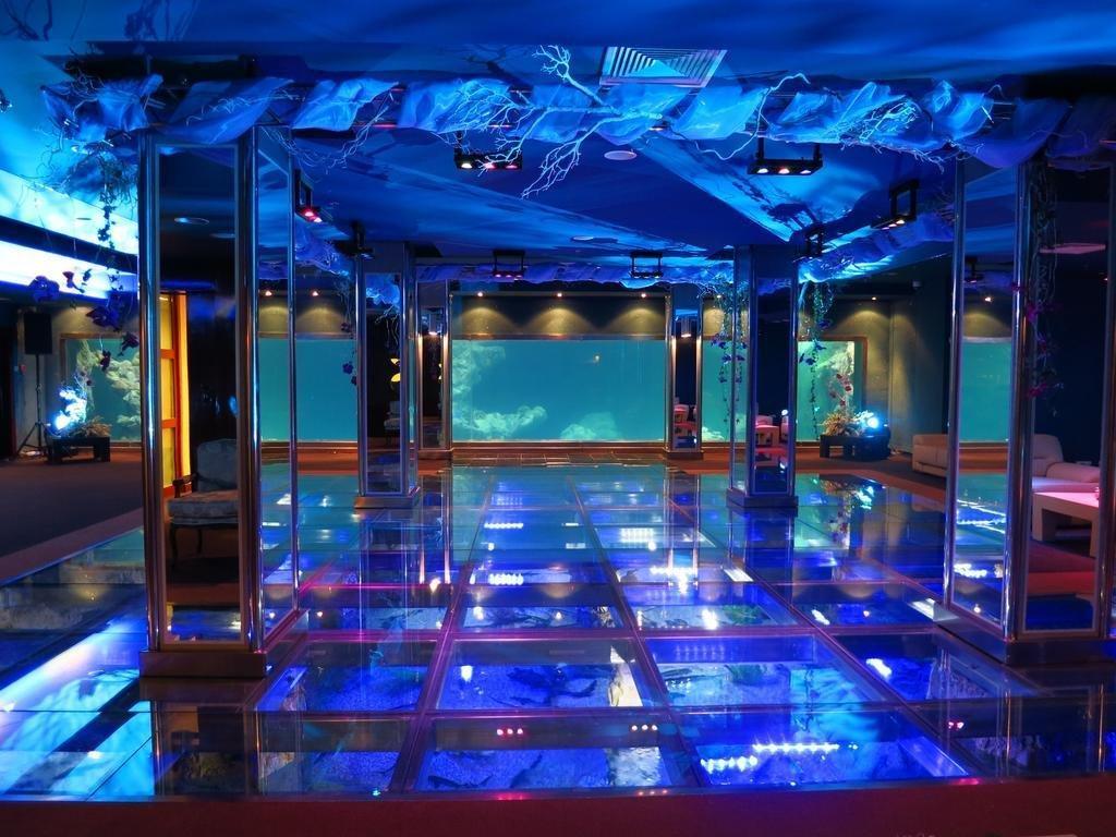 Caspian Riviera Grand Palace Hotel Aqtau Esterno foto The nightclub