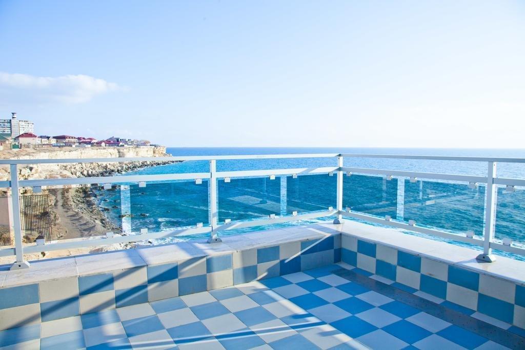 Caspian Riviera Grand Palace Hotel Aqtau Esterno foto The sea view from the terrace of the museum