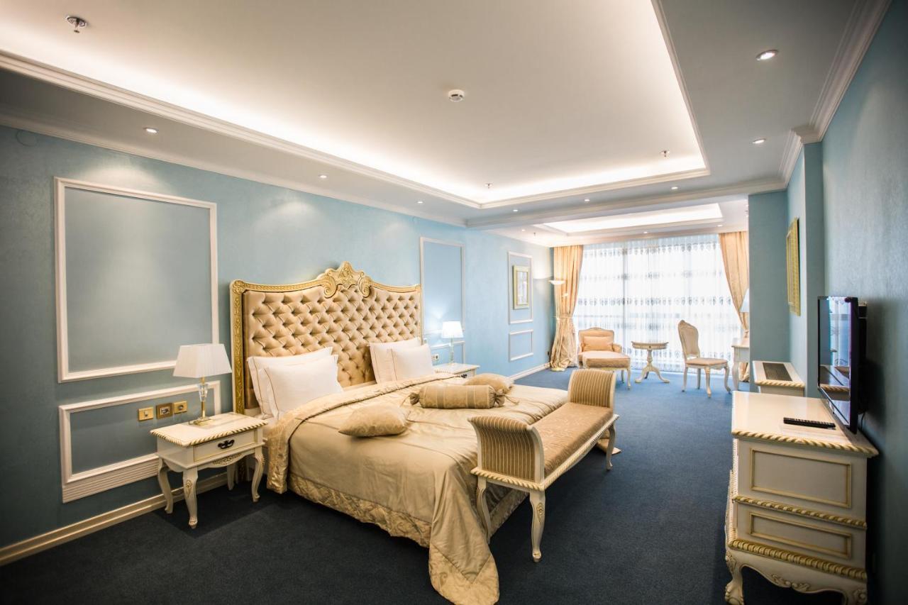 Caspian Riviera Grand Palace Hotel Aqtau Esterno foto